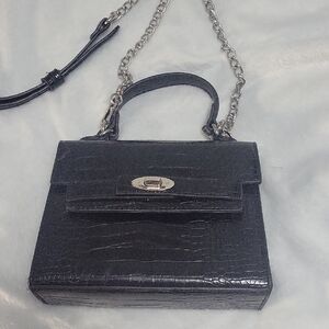 Madden NYC Womens Boxy Top Handle Bag In Black